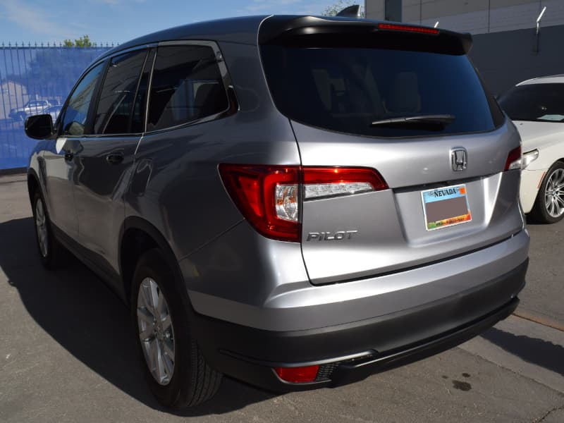 American Central Collision Center - Gallery Image